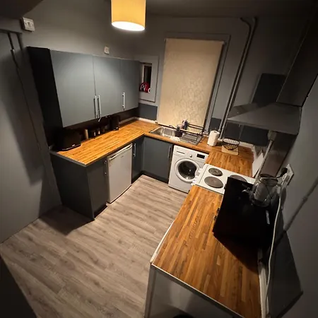 Modern Nest Stays Barrhead Exterior photo
